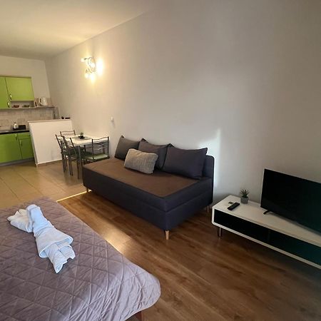 Apartments Mateljak Gradac  Eksteriør billede