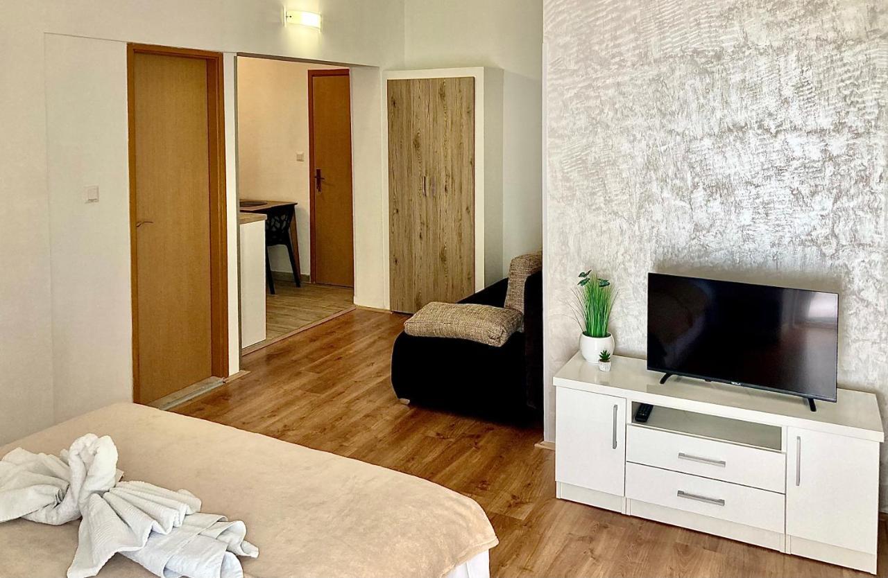 Apartments Mateljak Gradac  Eksteriør billede