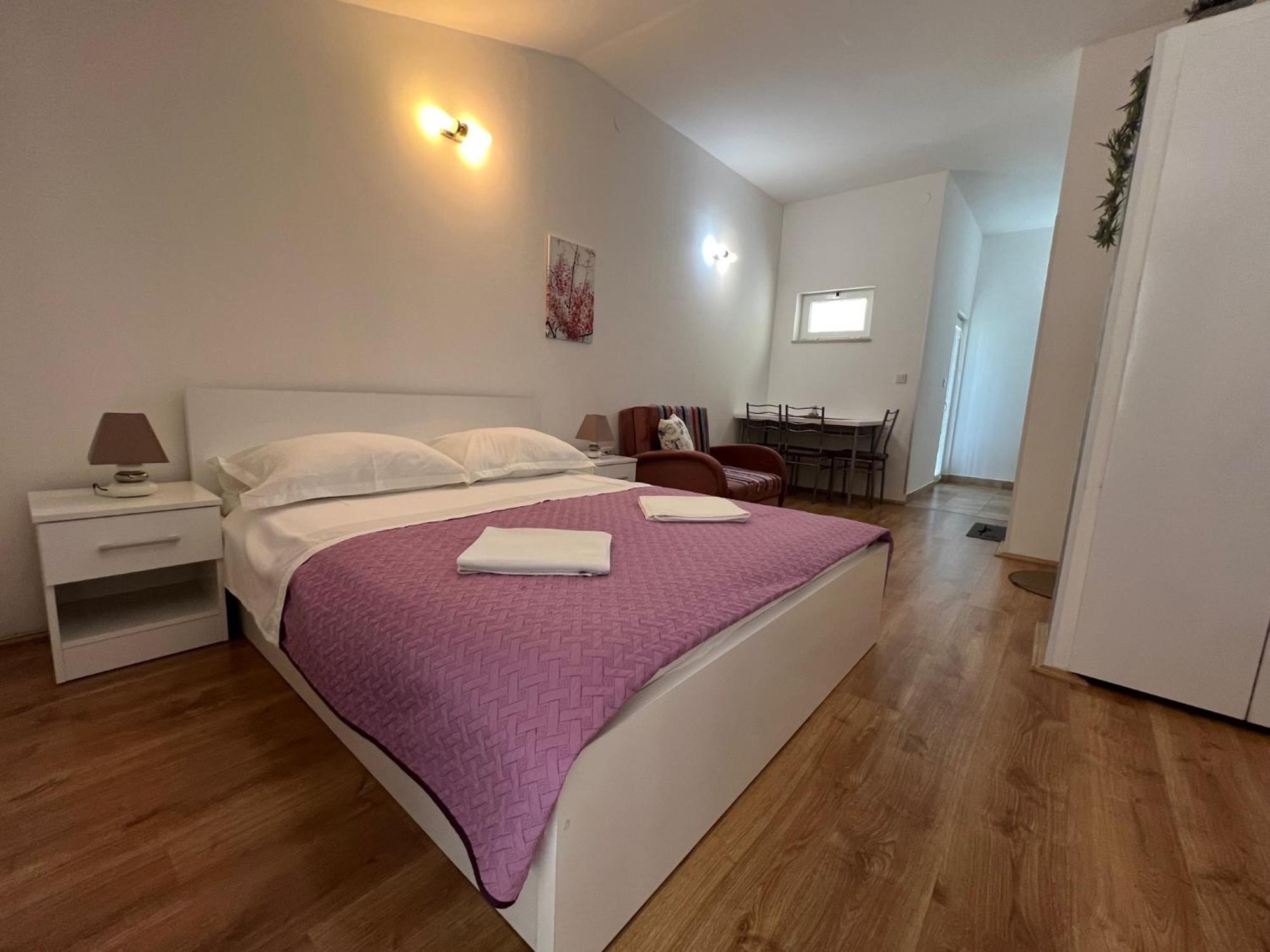 Apartments Mateljak Gradac  Eksteriør billede