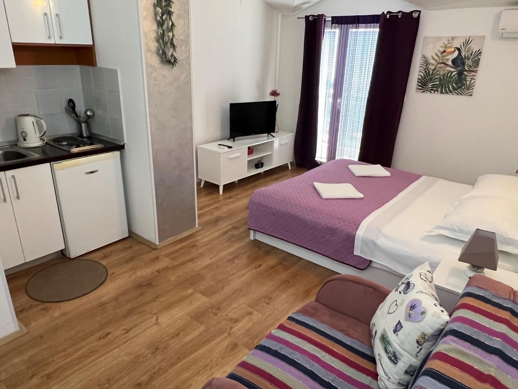 Apartments Mateljak Gradac  Eksteriør billede